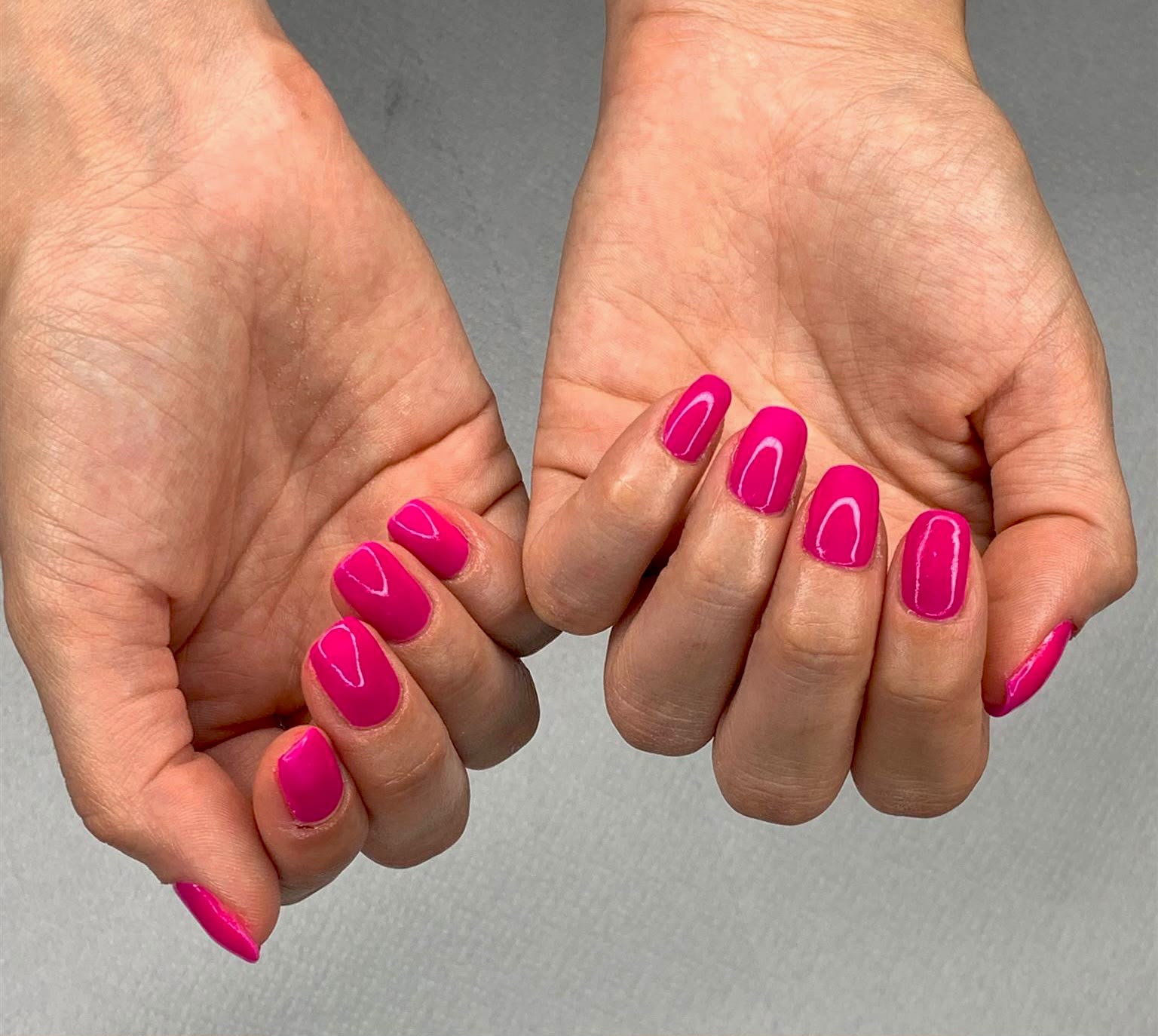 Manicure naturale curata da Mood Beauty Lab